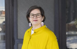 Kuvassa blogin kirjoittaja ja Länsi-Uudenmaan aluevaltuutettu Minna Enqvist.